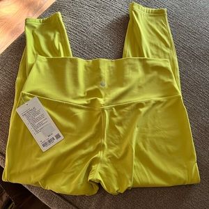 Lululemon high rise 25” pants